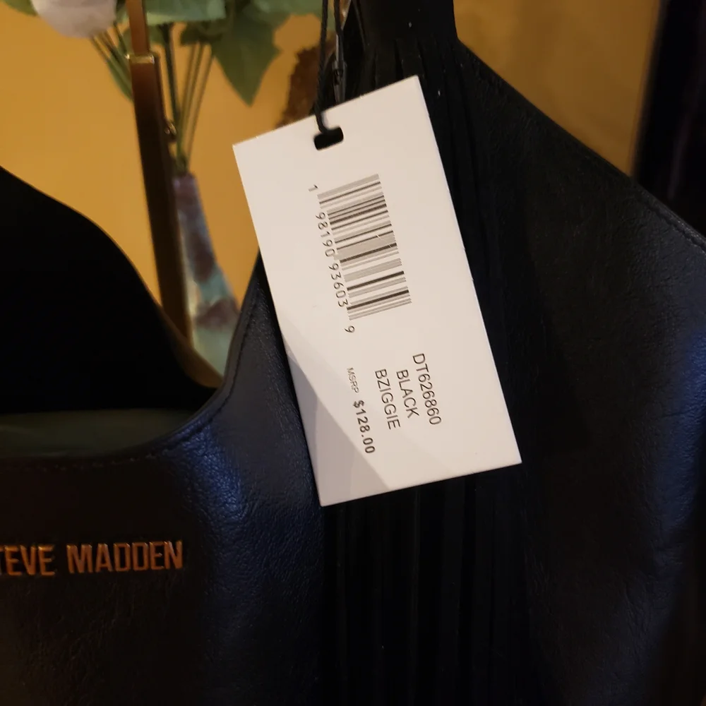 NWT! Steve Madden Black Purse w/ Large Black Tassel and Pouch Set
